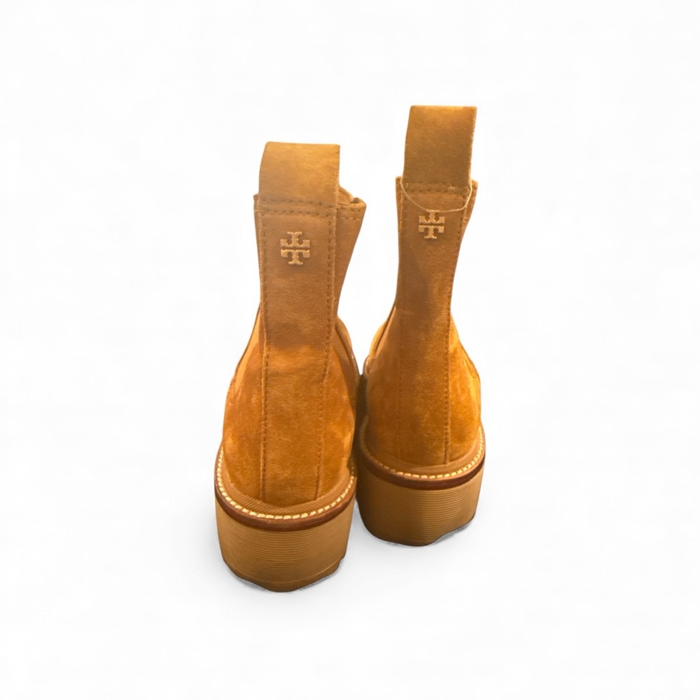 Tory Burch Suede Chelsea Boots SZ 7.5 NWOB - Picture 3 of 5